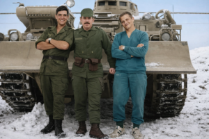 Soldats en uniforme dans la neige (1)